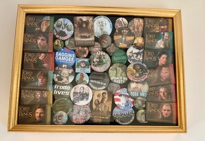 Vintage LOTR Button & Pin collection in shadow box w/FOTR DVD promo characters