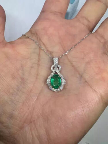 2Ct Oval Cut Lab Created Green Emerald Halo Women Pendant 14K White Gold Plated - 第 4/10 張圖片