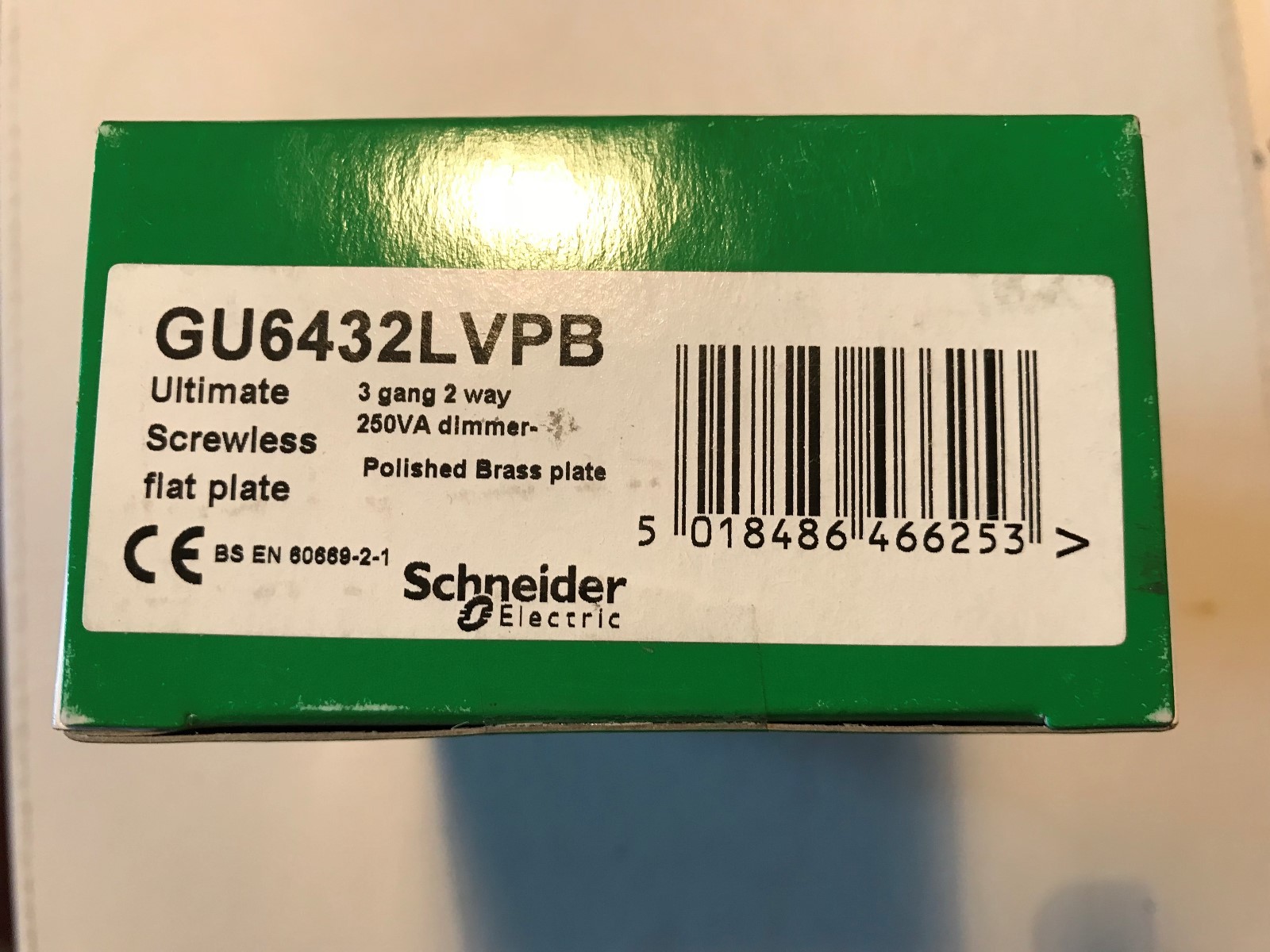 Schneider GU6432LVPB  Ultimate Screwless Face Plate 3 Gang 2 way 250VA Dimmer