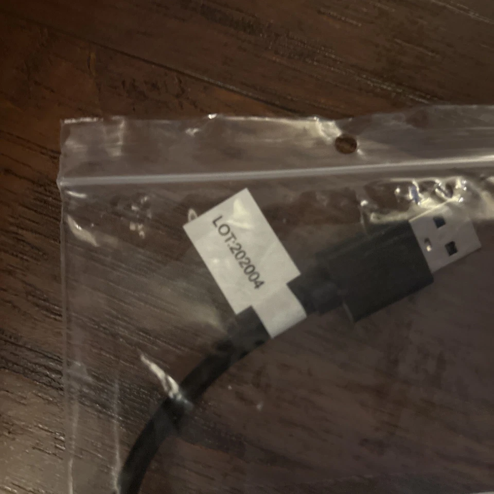 Targus USB Type C/F to USB 3.0 A/M Adapter Cable ACC1104GLX - Image 3 of 4