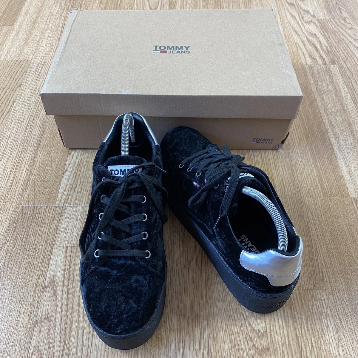Tommy hilfiger trainers size top 6