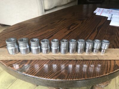11 Gedore Steckschlüsseleinsätze 1'' bis 7/16'' AF mit 1/2'' Antrieb. Nr 4.