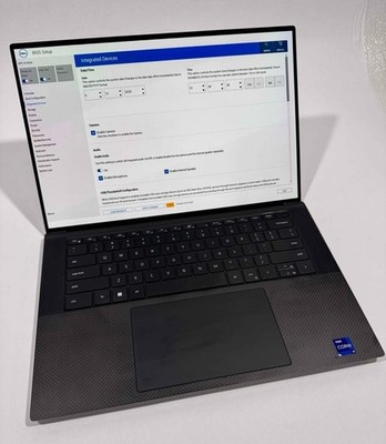 Dell XPS 15 9520 Laptop 15.6'' OLED 3456x2160 Touchscreen 4TB NVMe 32GB DDR5
