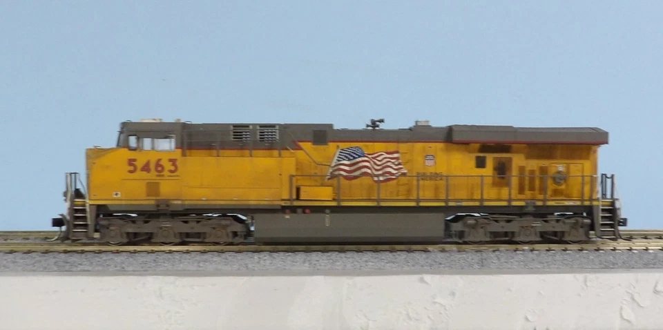 HO InterMountain 49701-11 Union Pacific UP 5463 ES44AC Gevo DCC Only Weathered - Image 2 of 4