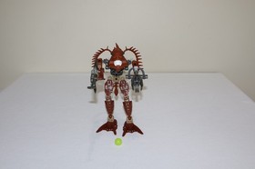 LEGO BIONICLE PIRAKA # 8904 AVAK COMPLETE w/ MANUAL & 1 ZAMOR SPHERE 2006