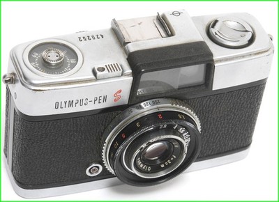 @ Olympus-Pen S compact 35mm film camera w. Zuiko 2,8/30mm lens NOTTESTED