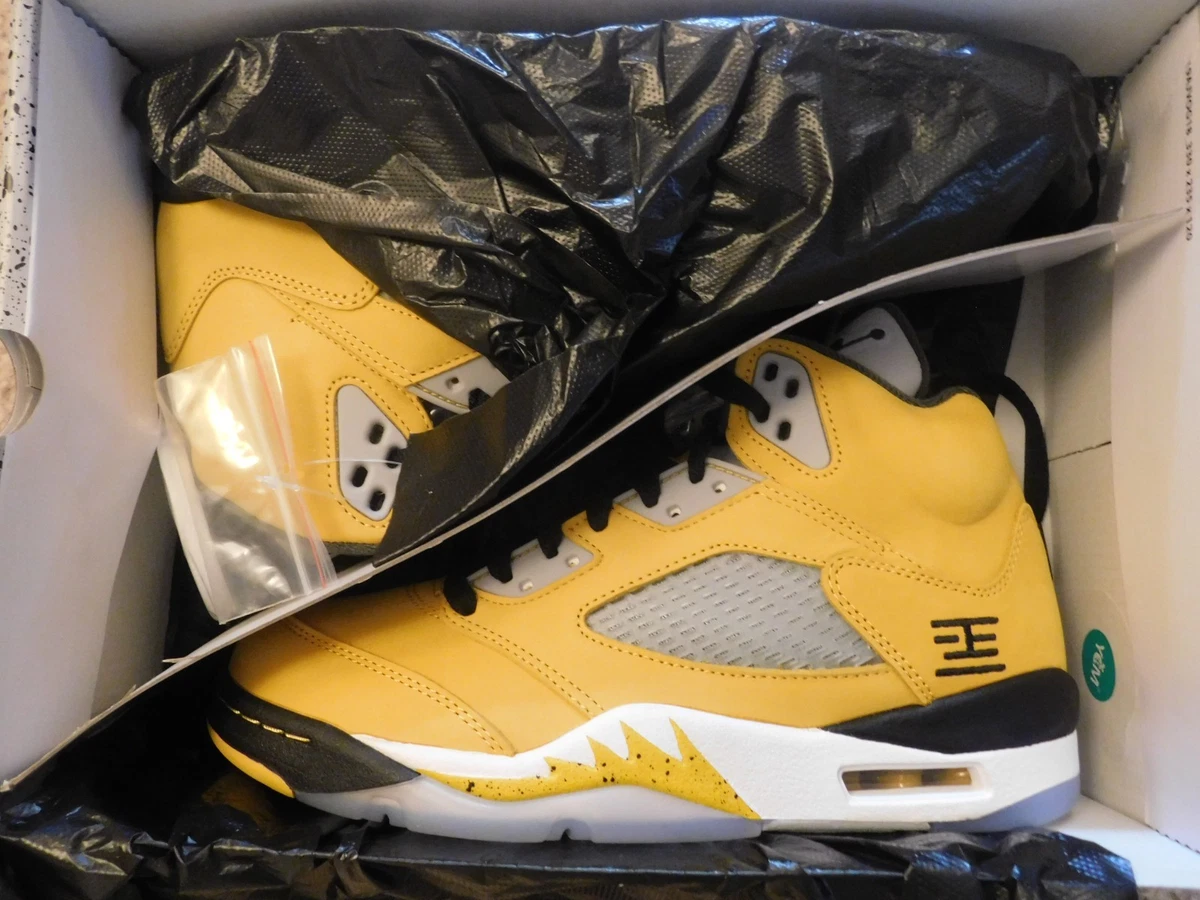 Preços baixos em Jordan 5 Retro T23 Tokyo | eBay