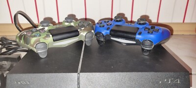 Sony PlayStation 4 mit 4 Controllern, Ladestation, Original Power 