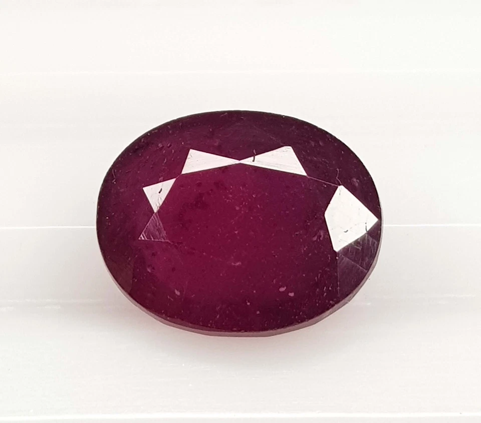 6.83 Ct Natural Ruby Oval Cut Top Quality Glass Filled Faceted loose Gemstone - Image 3 of 4
