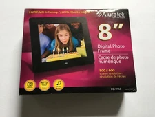 Aluratek ADPF08SF 8-inch TFT True Color Digital Photo Frame.