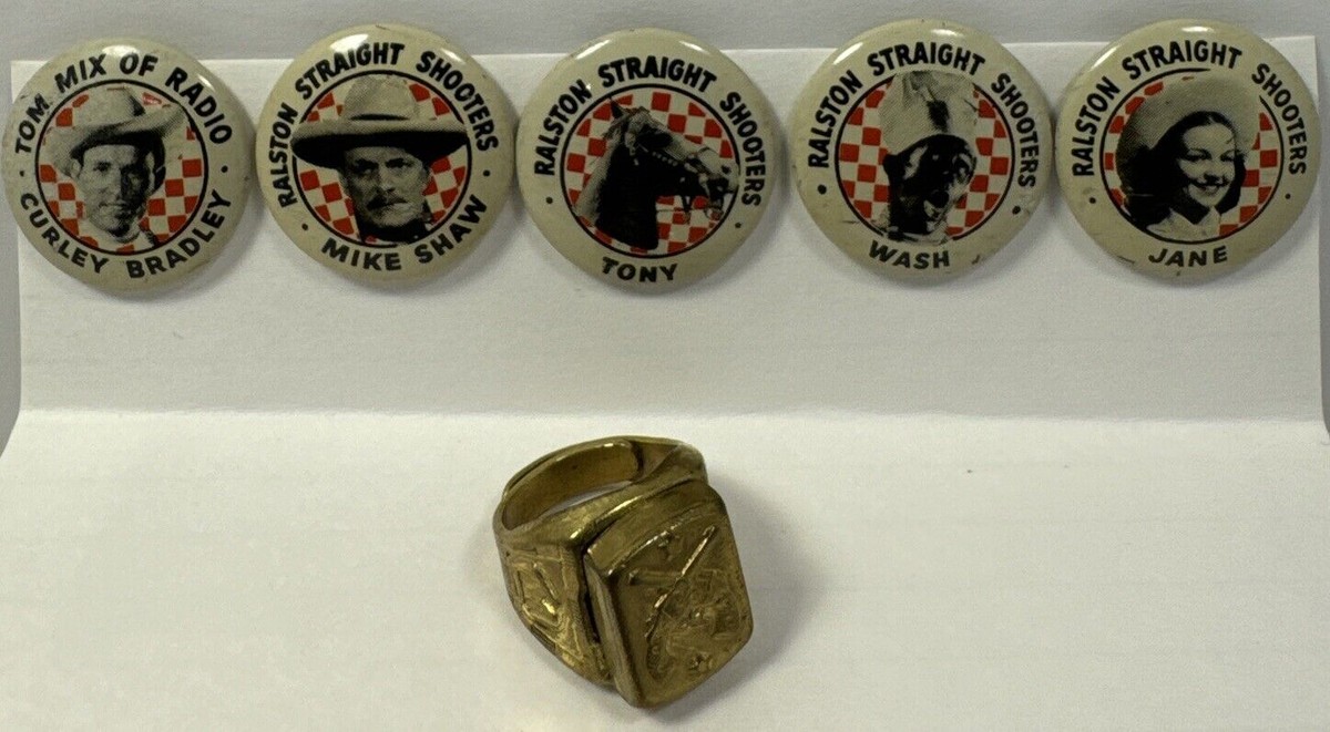 Vintage 1946 Tom Mix Decoder Ring & 5 Buttons Cereal Premium Prize