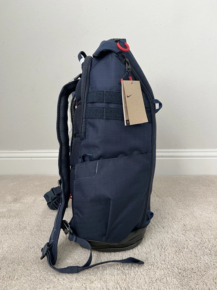 Mochila Nike 2024 Equipo Olímpico de París EE. UU. Muestra Foto 4 de 4