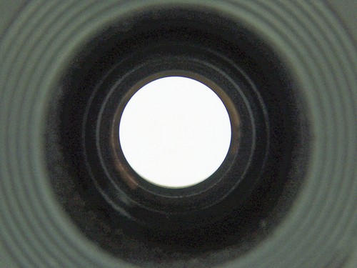 Tested Canon EF 20-35mm f/3.5-4.5 USM zoom lens from Japan - Picture 13 of 16