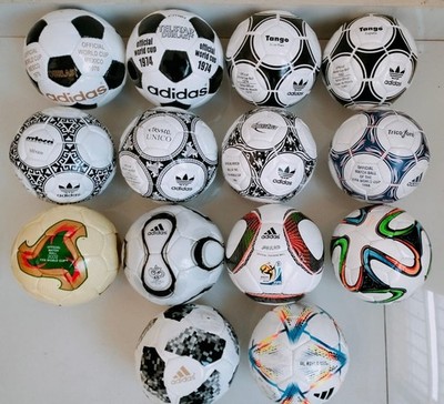 Adidas Historisches Mini Ball Set 14 Teile für Sammler FIFA WM...