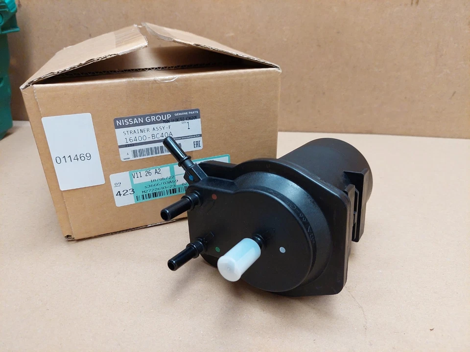 Filtro de combustible Nissan Juke F15 1.5d 2010-2014 16400BC40A Micra Note genuino NUEVO Foto 3 de 4
