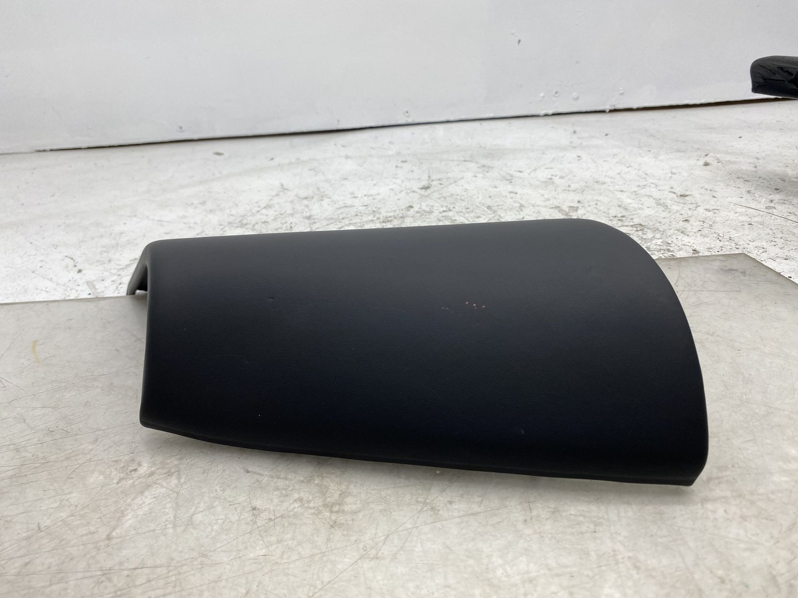 Bentley Flying Spur 2014-2018 REAR+RIGHT+LOWER Pillar trim P/N 4W0868202