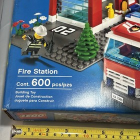 **New**Sealed** Lego City 7945 Fire Station Retired Hard to Find Rare