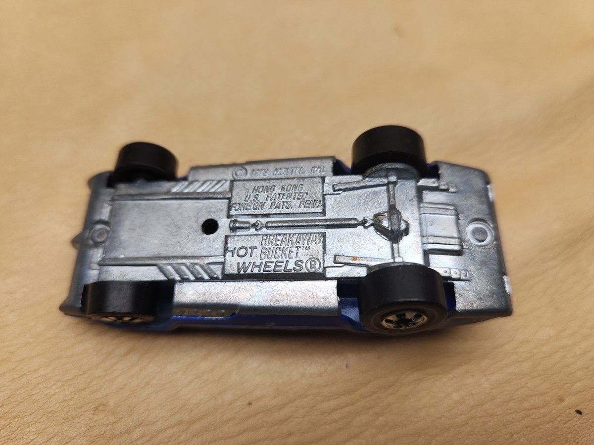 ミニカー Hot Wheels Redline Breakaway Bucket Vintage Hot Wheels Redline 1973 Blue Breakaway Bucket Flying