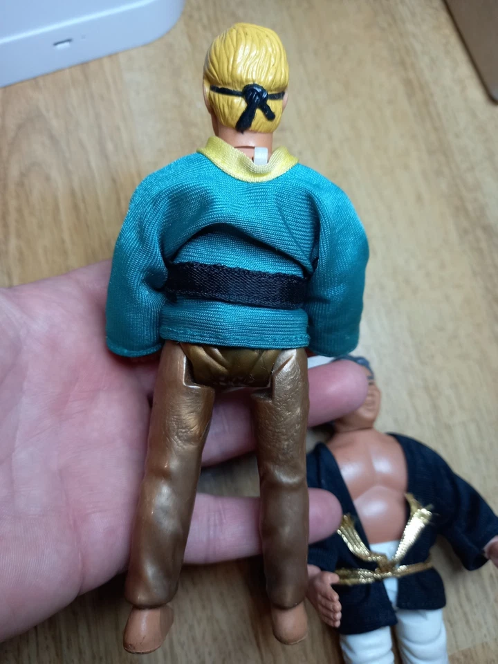 2 Figures Karate Kid Remco Johnny Lawrence Y Sato Vintage 1986 ? - Imagen 3 de 4