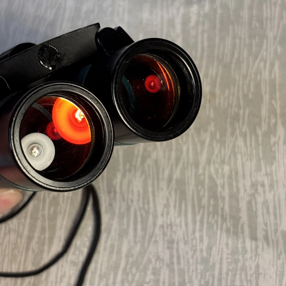 Vanguard DR-1025 Compact Binoculars 10x25mm Ruby Coated. Case Not Included. - Image 4 of 4