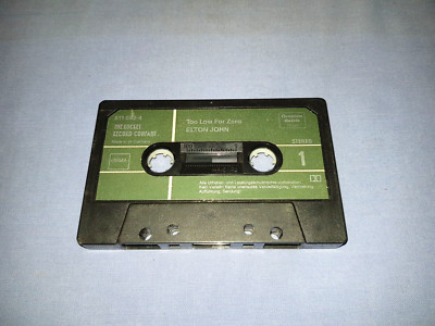 ELTON JOHN TOO LOW FOR ZERO CASSETTE TAPE ALBUM (NO INLAY #217)