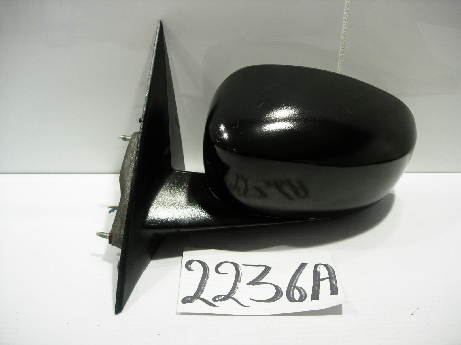 05 06 07 08 09 10 Chrysler 300 DRIVER side Mirror Used Power #2236-A 