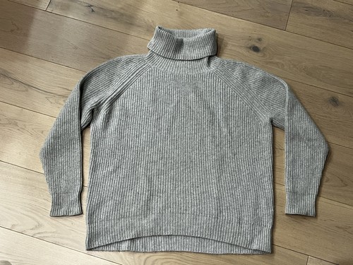Nili Lotan Lanie Cashmere Turtleneck Sweater size M