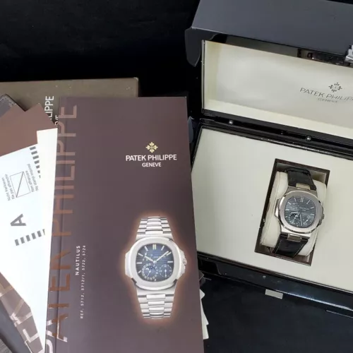 Patek Philippe Nautilus Moon phase 40mm Grey White Gold 5712G-001 Box Papers
