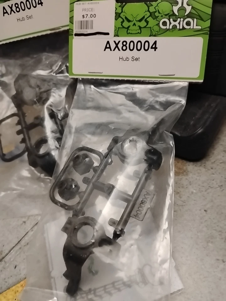 Axial AX80004 Hub Set Rock Crawler X2 sets! - Image 2 of 2