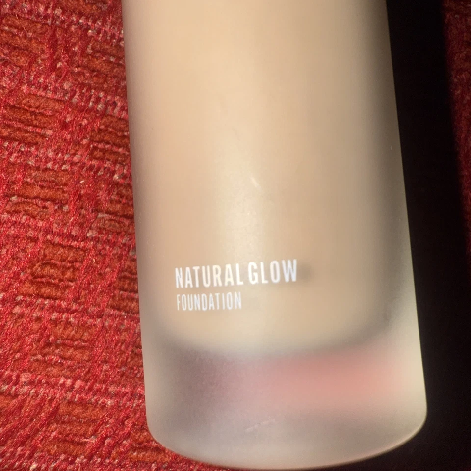 ARBONNE “NATURAL GLOW” FOUNDATION (light-medium Cool )-1 fl oz/30 ml-Vegan - Image 2 of 4