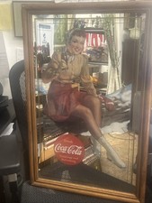 Ancien miroir publicitaire pub bar Coca Cola de collection - fille avec patins à glace