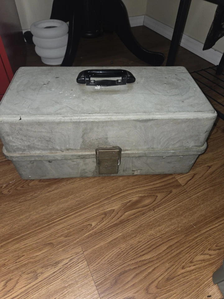 Grandpa's Vintage Tackle Box (Loaded) - Image 2 of 2