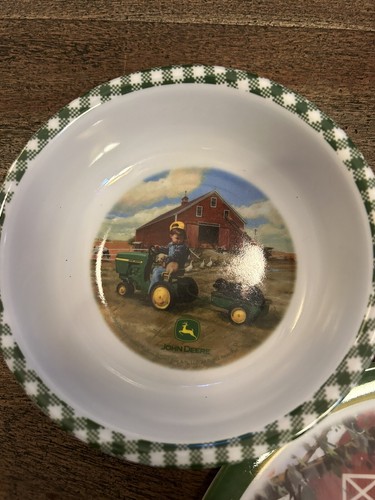 Piatto e ciotole John Deere trattore melamina bambini 8" di Gibson 3 pezzi - Foto 2 di 12