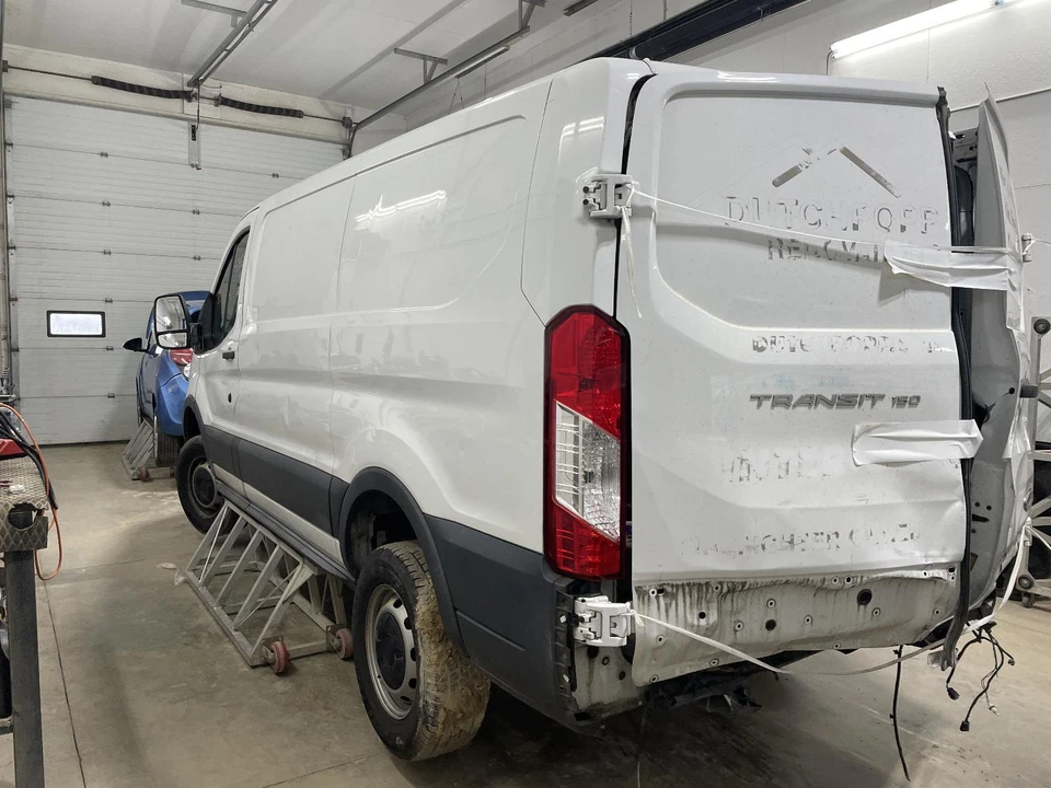 Conjunto de bomba y motor ABS usado se adapta a: Ford Transit 150 2016 montaje grado A Foto 2 de 4