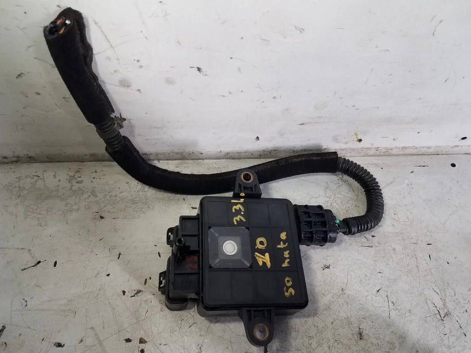 Módulo de control del ventilador de refrigeración Hyundai Sonata 2009-2010 3,3 L 25385-3K280 (M140) Foto 2 de 3