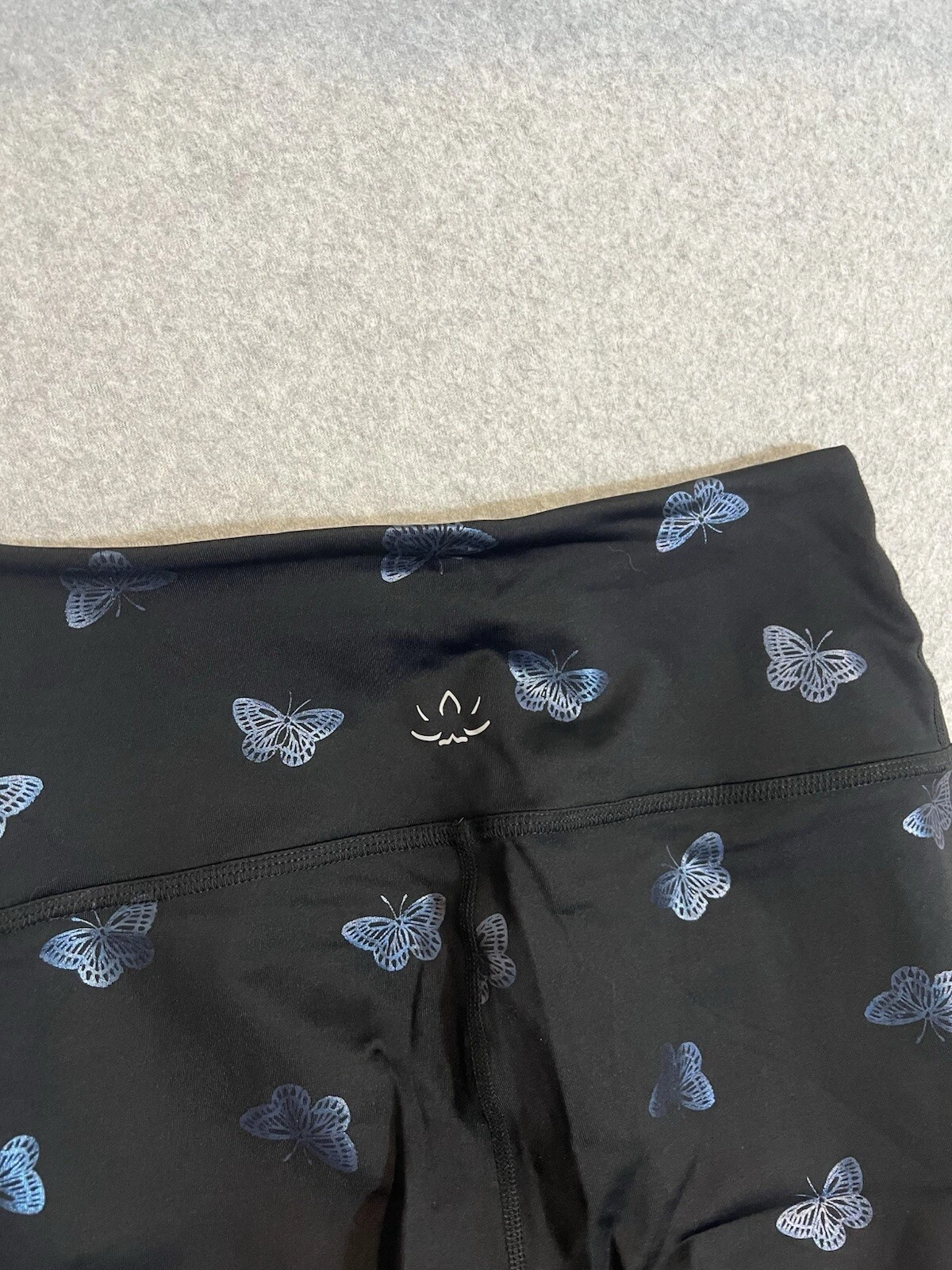 beyond-yoga cropped butterfly print leggings