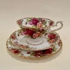 Royal Albert Avon Shape Old Country Roses Cup Saucer And Plate Trio Rare Exc Con