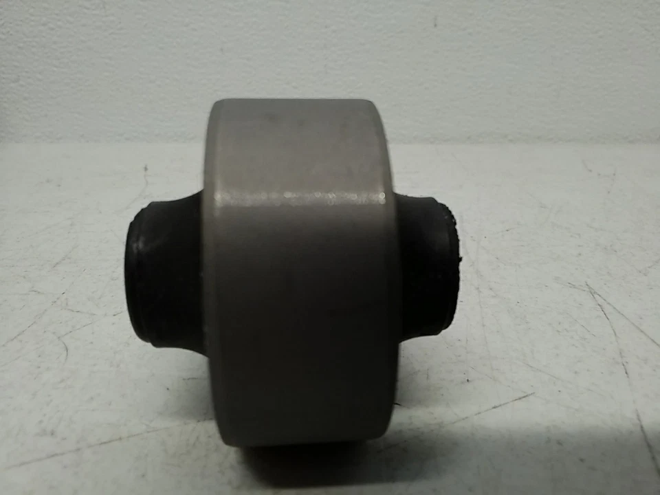 Kit de buje de brazo de control inferior MAS BC60039 - Suspensión delantera inferior trasera Foto 2 de 4