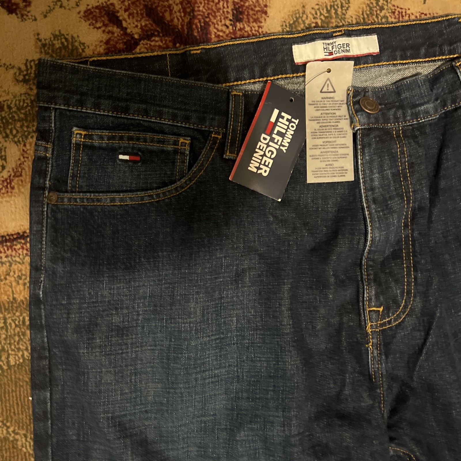 NWT Tommy Hilfiger Men's classic Denim Straight Fit Essential Clean Rinse Jeans image 2