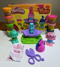 Play Doh Trolls Press n' Style Salon All parts Complete Poppy & Branch