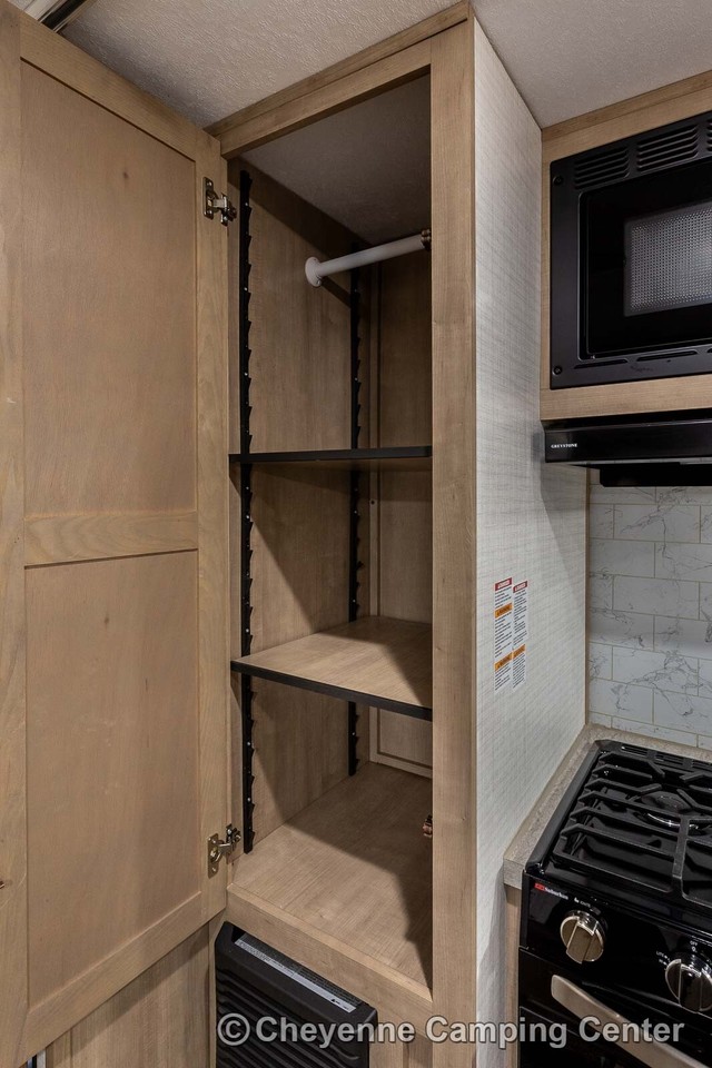 2023 Palomino BackPack HS8801 Used Truck Camper with Toilet and Shower