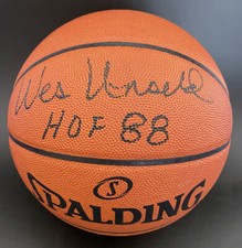 Wes Unseld SIGNED Offic Basketball HOF 90 Washington Bullets PSA/DNA AUTOGRAPHED