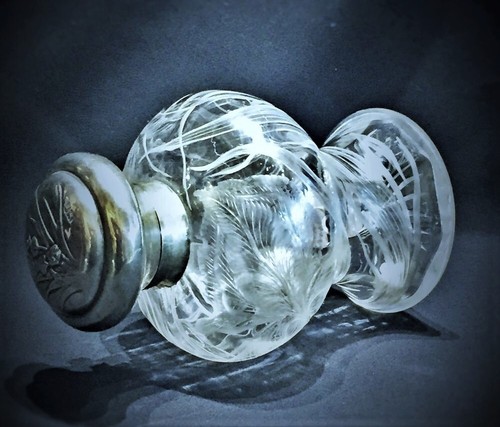 French Art Nouveau Crystal and Silver Perfume Bottle, ca. 1900 - Picture 8 of 8