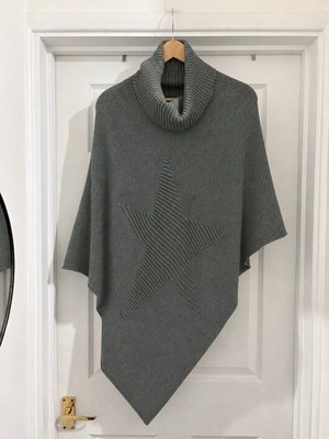 Damen grau Rollkragen italienischer Stern Strick Poncho Cape Größe M 12-14