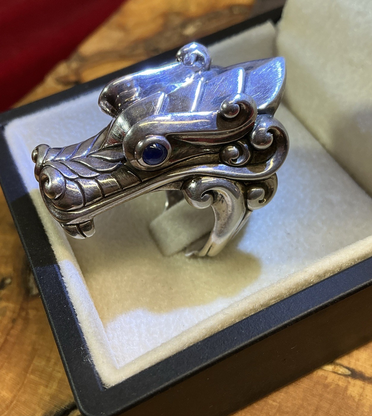 STERLING SILVER John Hardy Legends Naga Dragon Blue Sapphire Eyes Ring Size 10