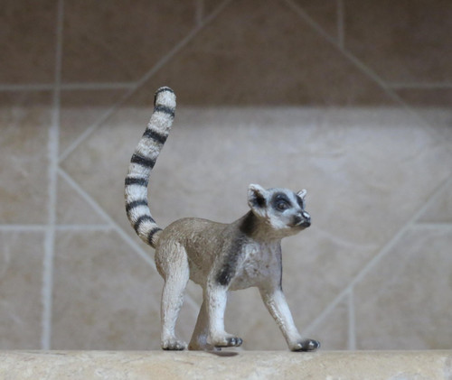 Schleich retired Lemur #14827 ring tailed tree wild animal tjoy collectible