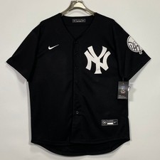 Ultimate New York Yankees Collector and Super Fan Gift Guide 44
