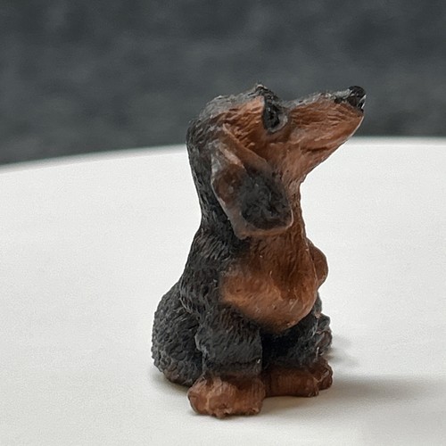 LM Dachshund Dog Figurine 1 Inch Mini Puppy Collectible Adorable Brown Black - Picture 3 of 8