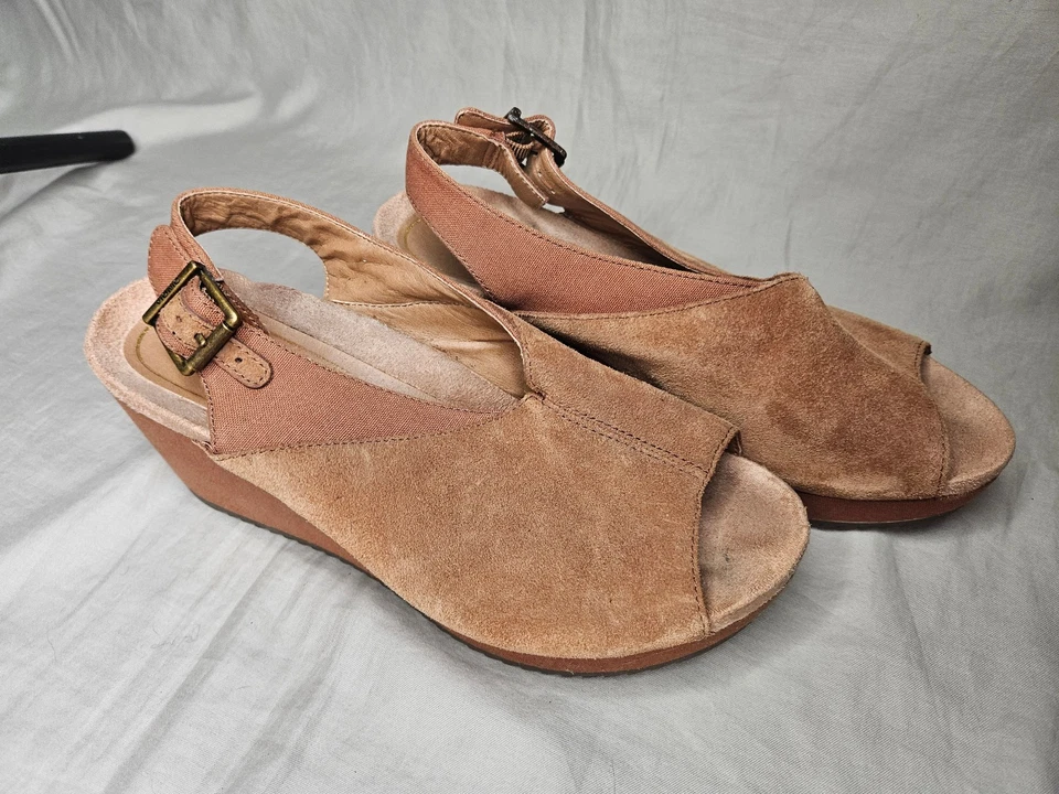 Sandalias de cuña Vionic Trixie para mujer talla 8,5 marrón caramelo gamuza con cordones punta abierta Foto 2 de 4