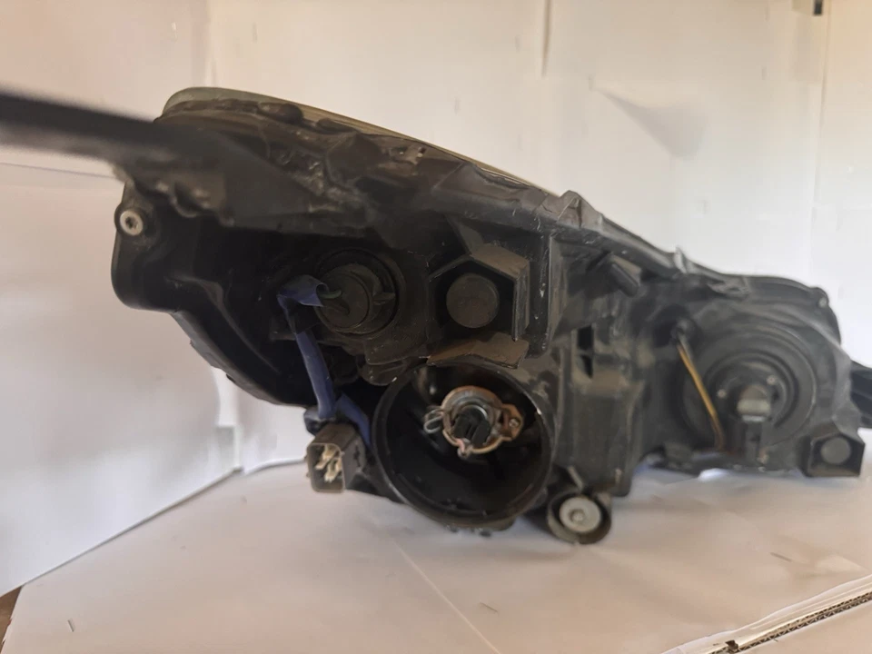 Faro halógeno OEM | 2013 -- 2014 Subaru Legacy (izquierdo/conductor) Foto 3 de 4